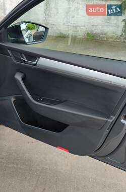 Универсал Skoda Superb 2015 в 