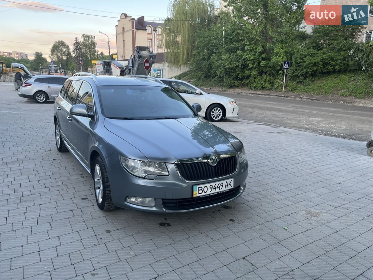 2010 Skoda Superb - мініатюра 16