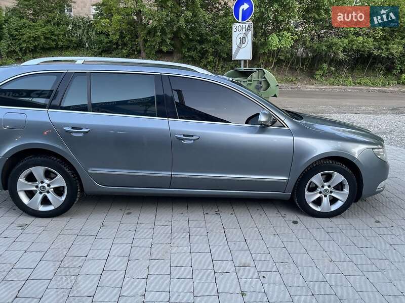Универсал Skoda Superb 2010 в Тернополе
