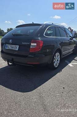 Универсал Skoda Superb 2015 в 