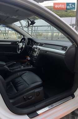 Лифтбек Skoda Superb 2011 в 
