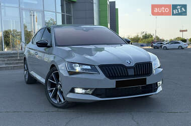 Лифтбек Skoda Superb 2018 в 
