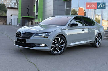 Лифтбек Skoda Superb 2018 в 