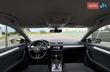 Лифтбек Skoda Superb 2019 в 