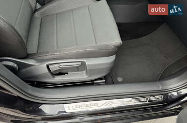 Лифтбек Skoda Superb 2019 в 