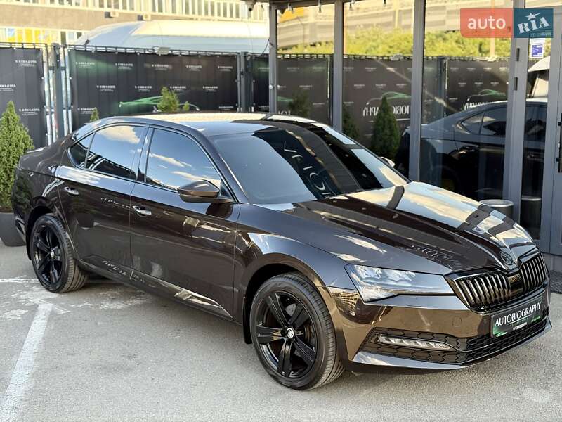 Лифтбек Skoda Superb 2019 в Киеве