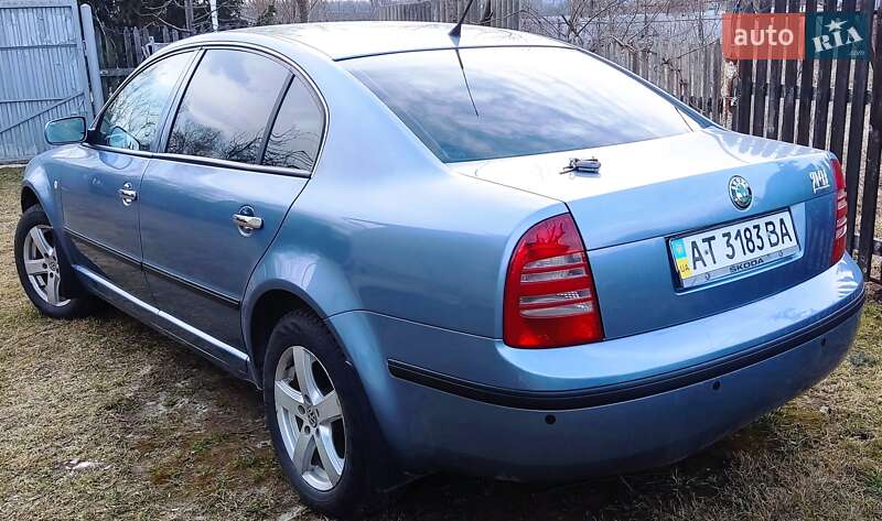 Лифтбек Skoda Superb 2005 в Коломые