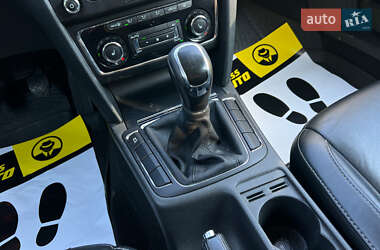Лифтбек Skoda Superb 2012 в 