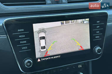 Лифтбек Skoda Superb 2020 в 