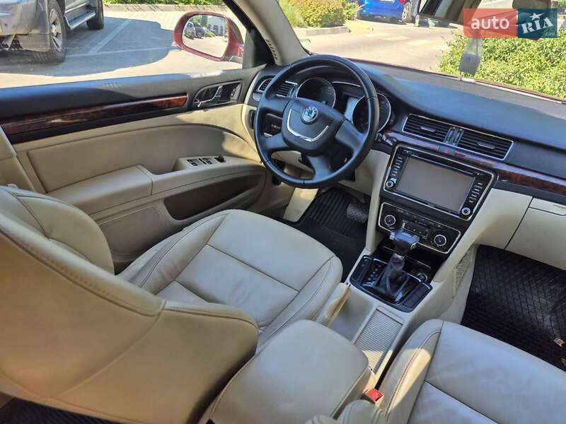 Лифтбек Skoda Superb 2010 в Киеве фото 5 Лифтбек Skoda Superb 2010 в Киеве