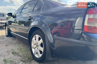 Лифтбек Skoda Superb 2006 в 
