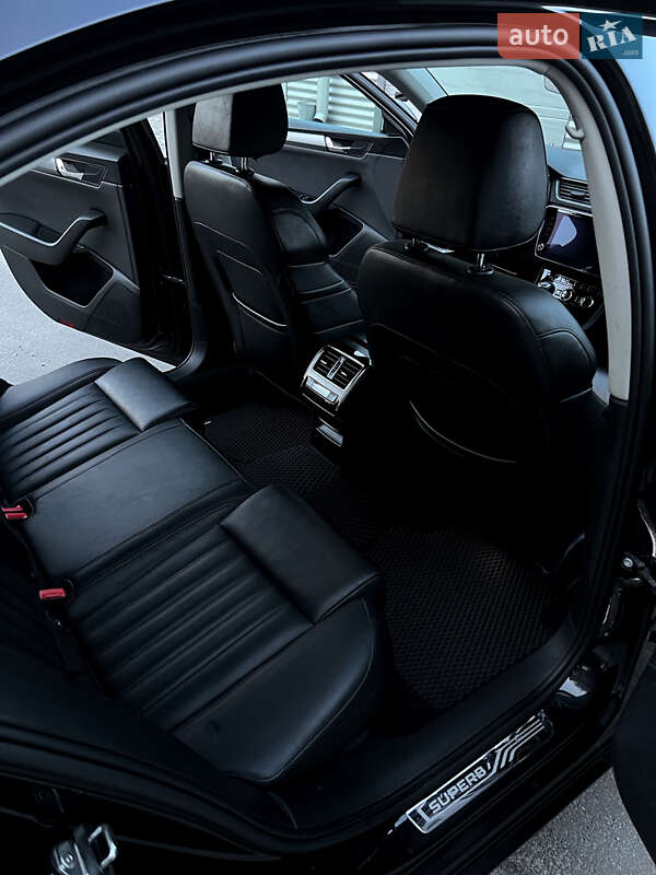 Ліфтбек Skoda Superb 2018 в Дніпрі