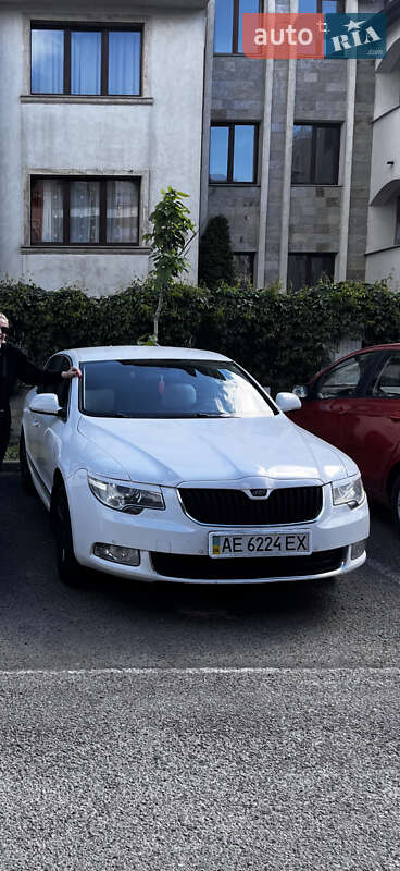 Skoda Superb 2012