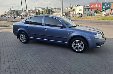 Лифтбек Skoda Superb 2006 в 