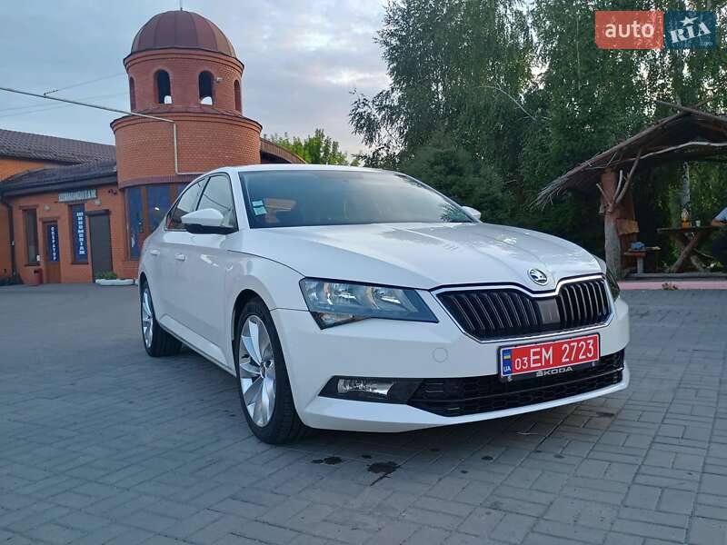 Универсал Skoda Superb 2016 в 