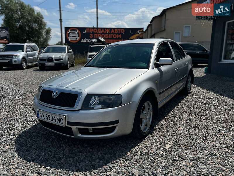Лифтбек Skoda Superb 2006 в 