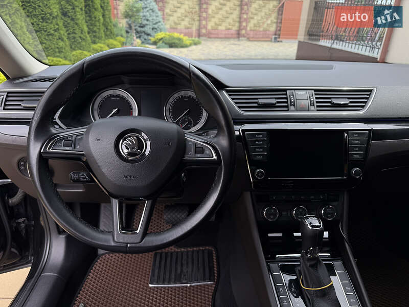 Універсал Skoda Superb 2016 в Луцьку