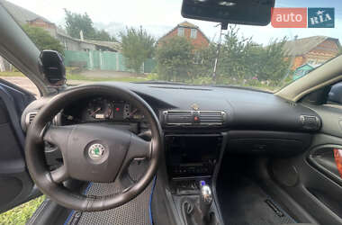 Лифтбек Skoda Superb 2006 в 