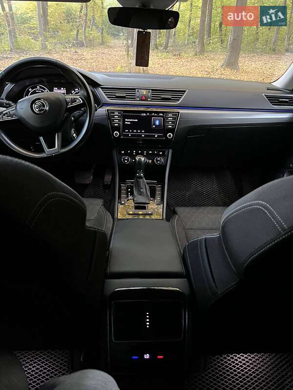 Універсал Skoda Superb 2016 в Івано-Франківську
