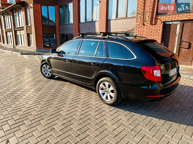 Универсал Skoda Superb 2011 в Хмельницком