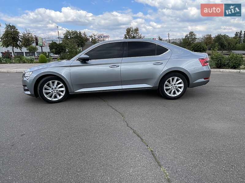 Лифтбек Skoda Superb 2020 в Кривом Роге