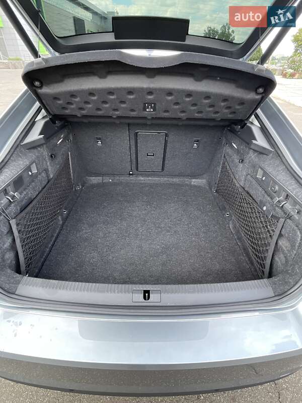 Лифтбек Skoda Superb 2020 в Кривом Роге