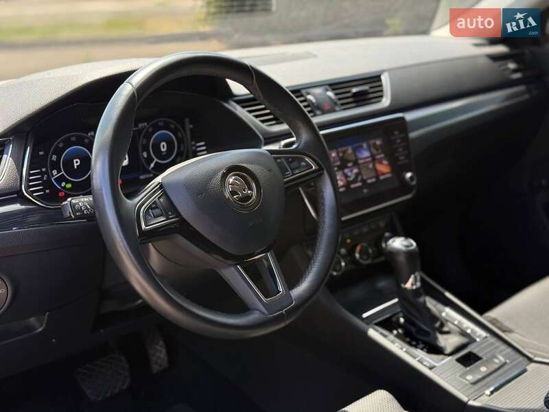Лифтбек Skoda Superb 2020 в Кривом Роге