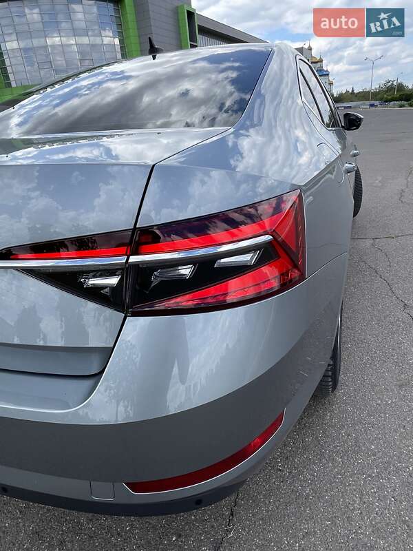 Лифтбек Skoda Superb 2020 в Кривом Роге