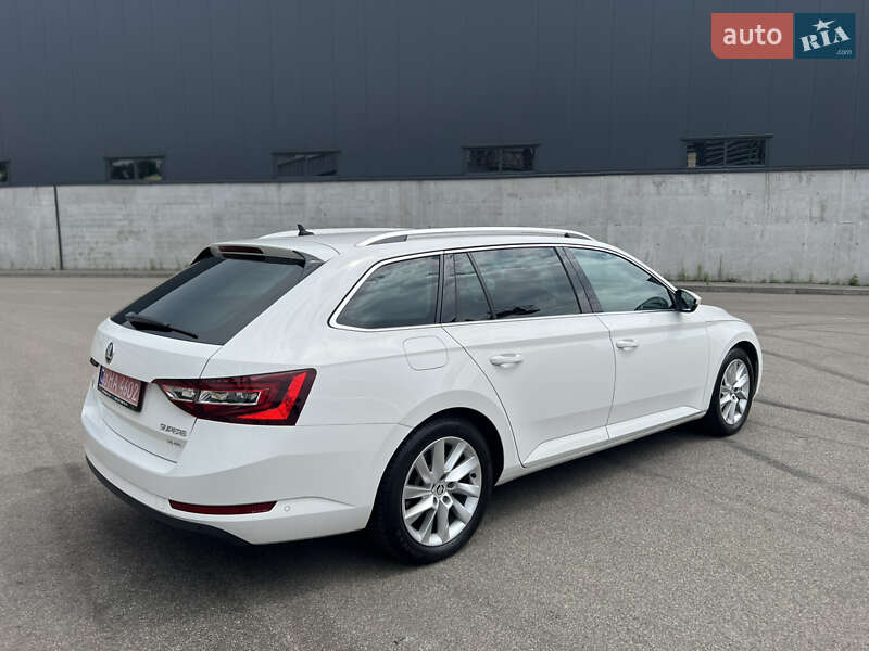 Універсал Skoda Superb 2018 в Києві