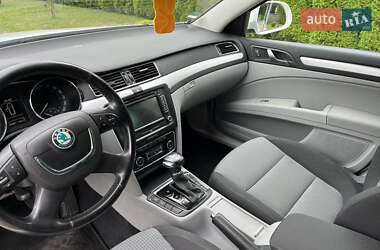 Универсал Skoda Superb 2011 в 