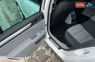 Универсал Skoda Superb 2011 в 