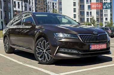 Универсал Skoda Superb 2021 в 