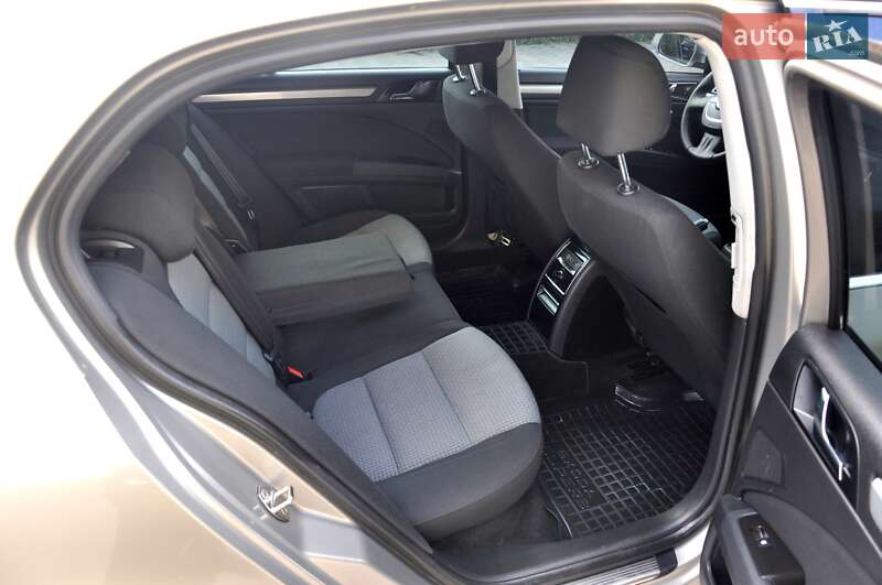 Лифтбек Skoda Superb 2008 в Львове