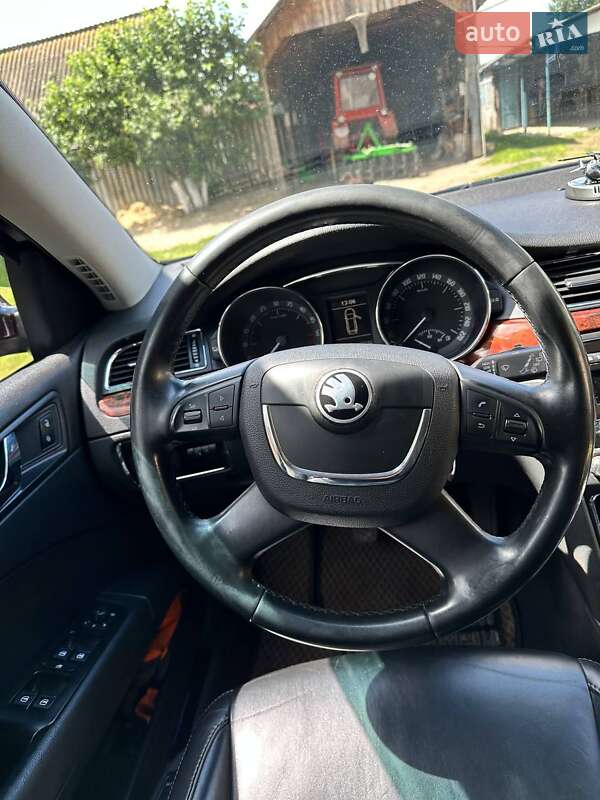 Универсал Skoda Superb 2010 в Ратным