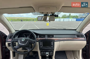 Лифтбек Skoda Superb 2010 в 