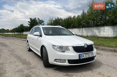 Универсал Skoda Superb 2010 в 