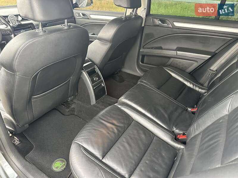 Універсал Skoda Superb 2010 в Житомирі
