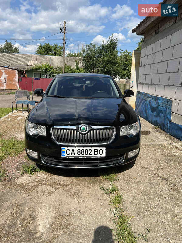 Skoda Superb 2011