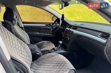 Лифтбек Skoda Superb 2010 в 