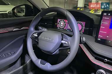 Лифтбек Skoda Superb 2025 в 