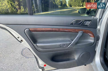 Лифтбек Skoda Superb 2004 в 