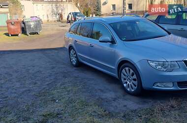 Универсал Skoda Superb 2010 в 