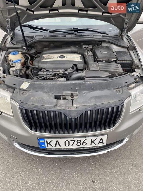 Лифтбек Skoda Superb 2012 в Киеве