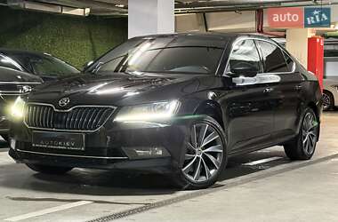 Лифтбек Skoda Superb 2018 в 