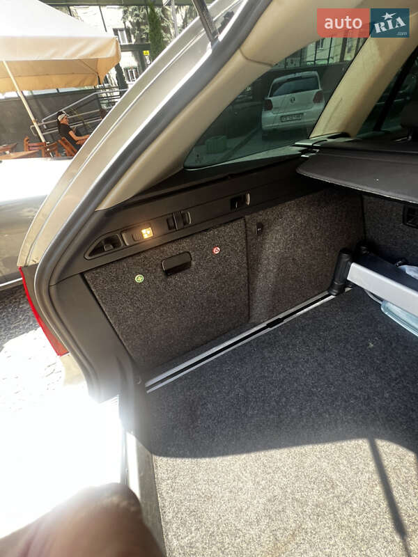 Универсал Skoda Superb 2012 в Черновцах