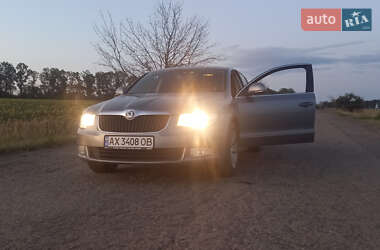 Лифтбек Skoda Superb 2010 в 