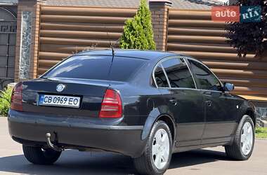 Лифтбек Skoda Superb 2006 в 
