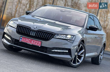 Лифтбек Skoda Superb 2020 в 
