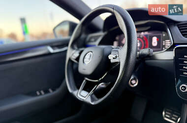 Лифтбек Skoda Superb 2020 в 