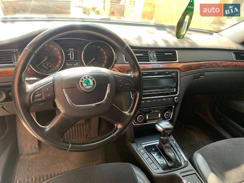 Лифтбек Skoda Superb 2011 в Кривом Роге